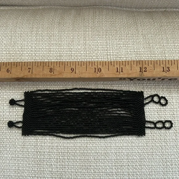 Black beaded bracelet - Picture 1 of 2